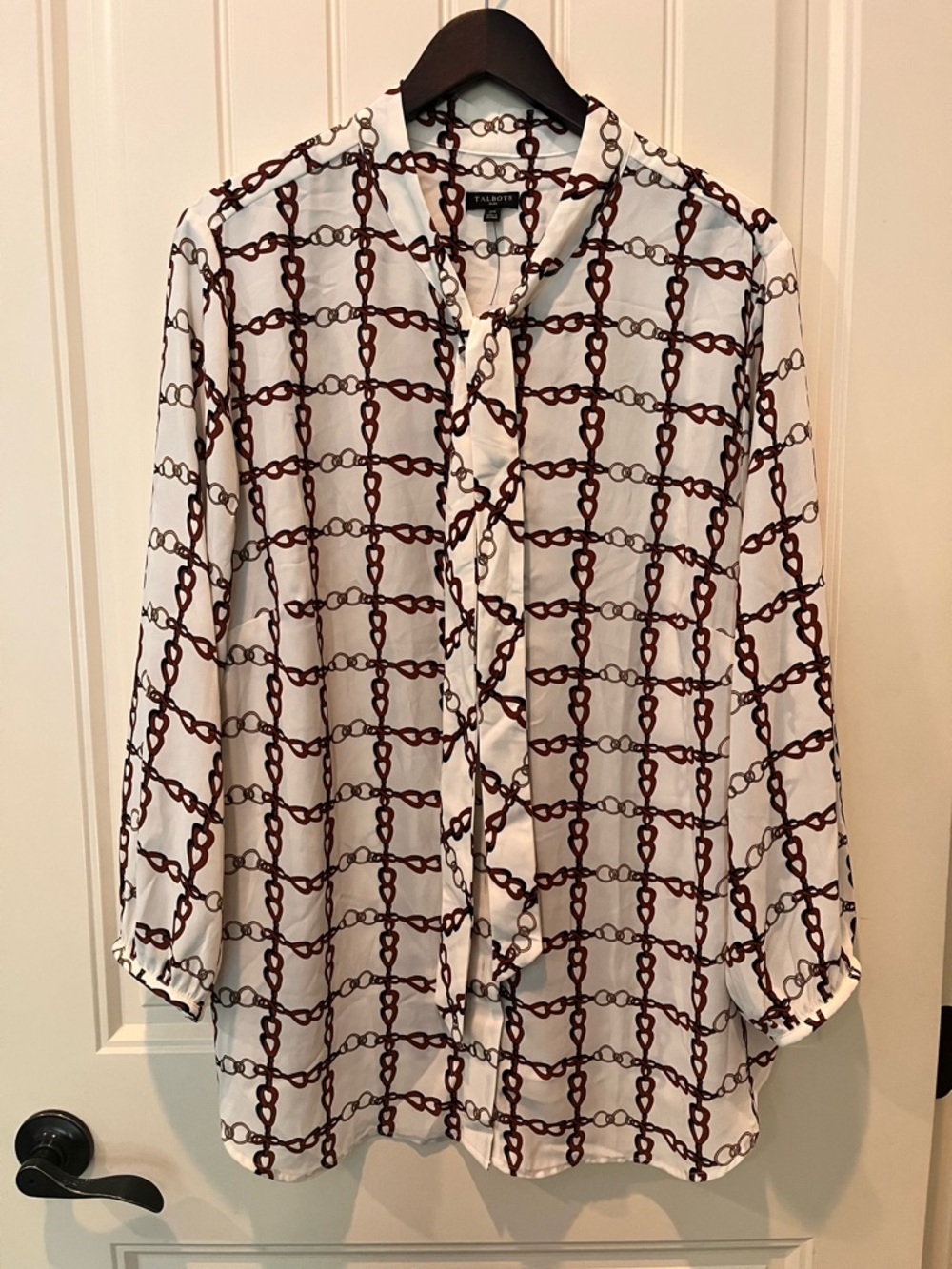 NWT Talbots 2X White Chain-Print Tie-Neck Blouse Super Chic Modern Flowy Button